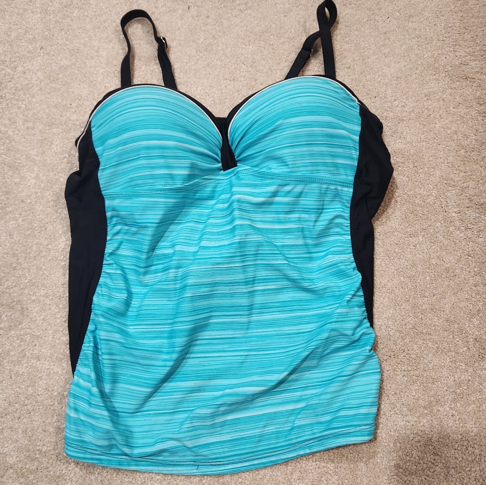 Swim Wear - Picture 2 of 5
